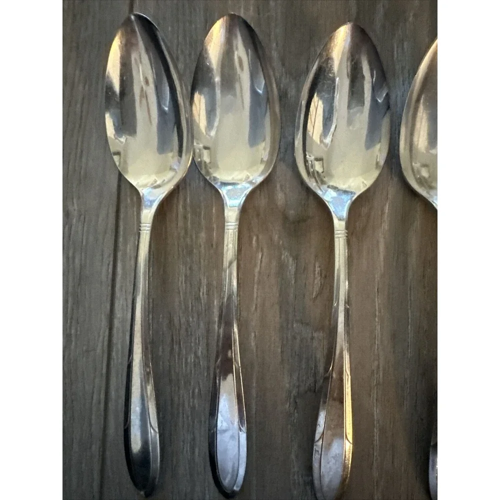 Set of 5 Vintage Oneida Nobility Plate Silverplate Reverie Oval‎ Place Spoons